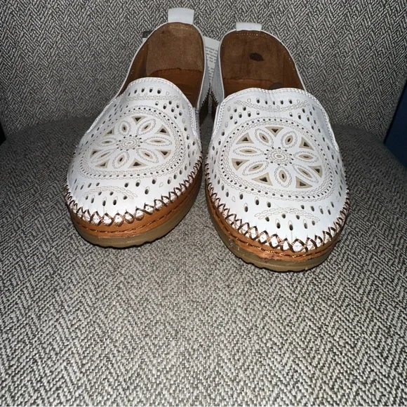 Spring Step Ingrid Soft Leather Slip On Loafer White Women Size 6.5 EU 37 NIB - Picture 3 of 13